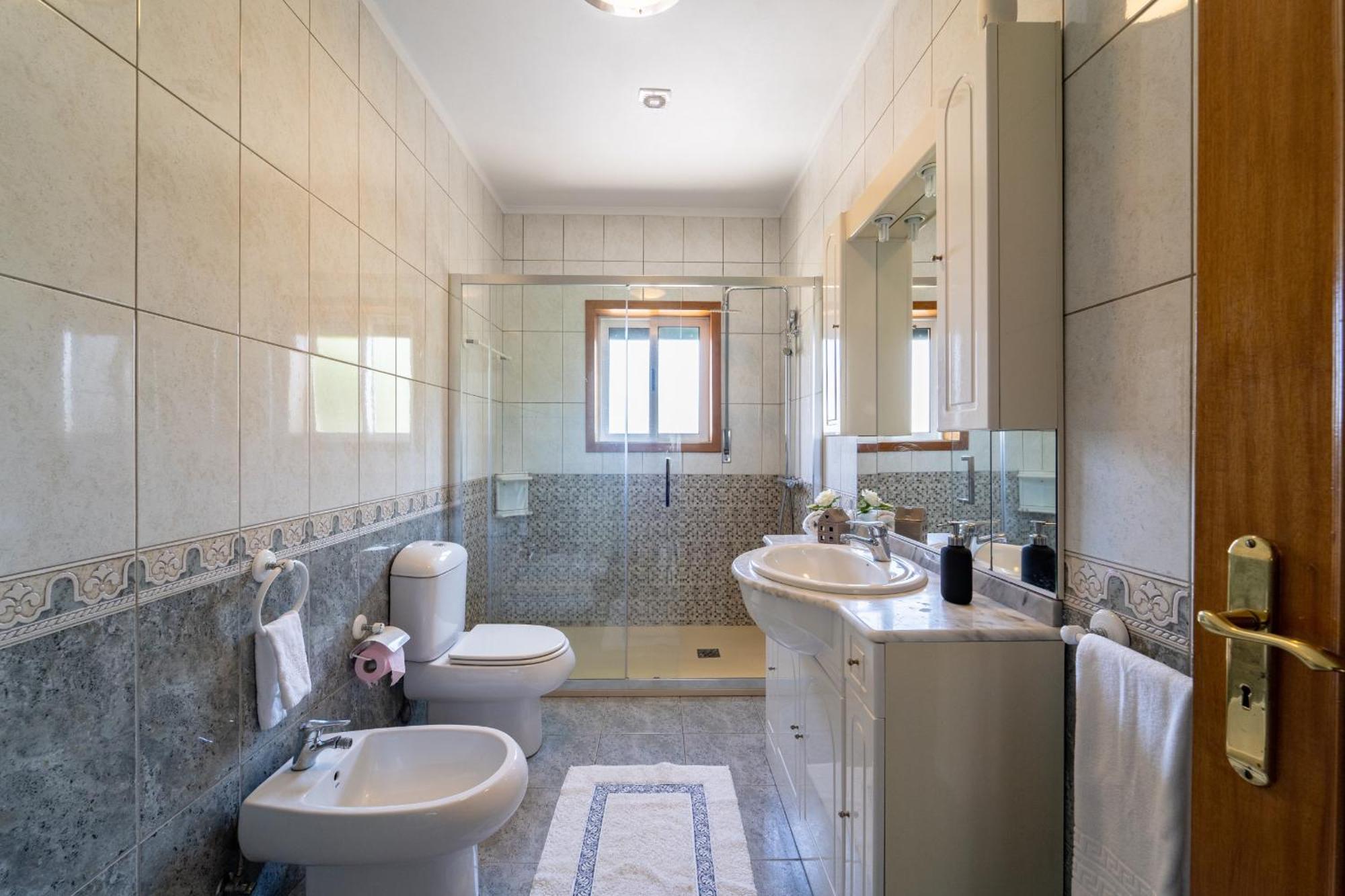 Gondomar Guimaraes - Moradia V3 Com Piscina Natural By House And People Luaran gambar